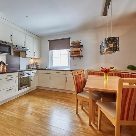 Apartment Iglsberg 10 *